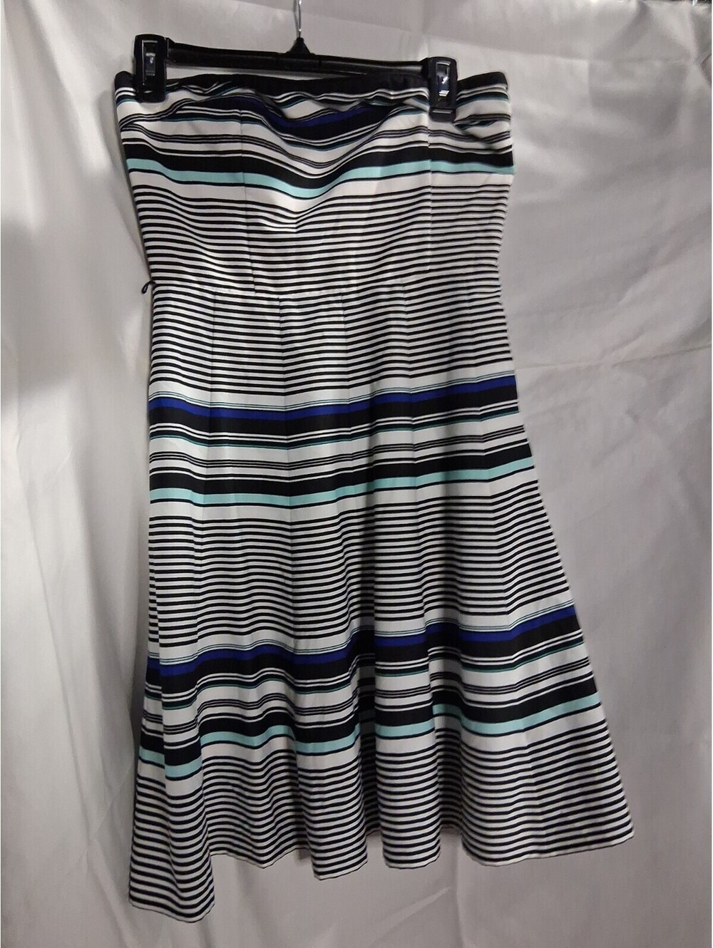 White House Black Market Strapless Dress Black White Blue Striped Fit Flare 4 N2